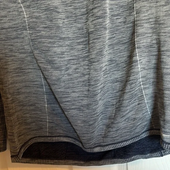 Saucony women’s blue quarter zip pull over running shirt size XL - Picture 4 of 8